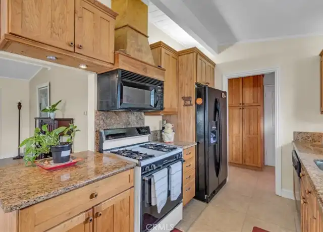 Property at 410 S Newton St, Covina, CA, 91723, 3 beds, 2 baths, [object Object]