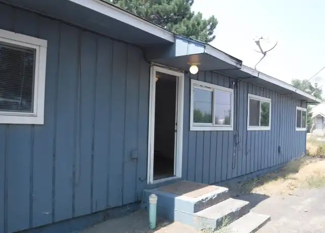 Property at 9837 Olympic Dr NE Unit B, Moses Lake, WA, 98837, 2 beds, 1 bath, [object Object]