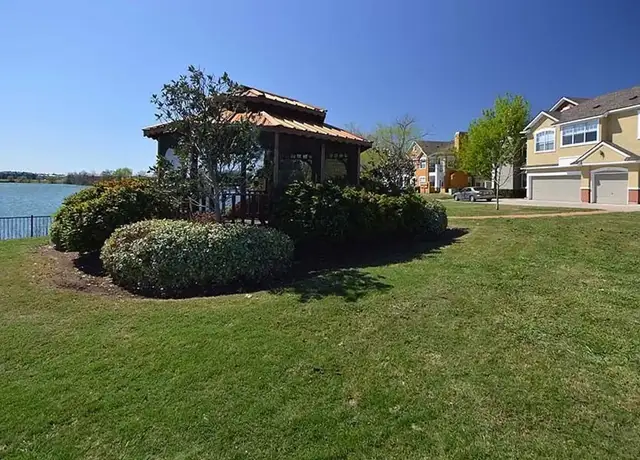 Photo of 2025 Lakepointe Dr, Lewisville, TX 75057