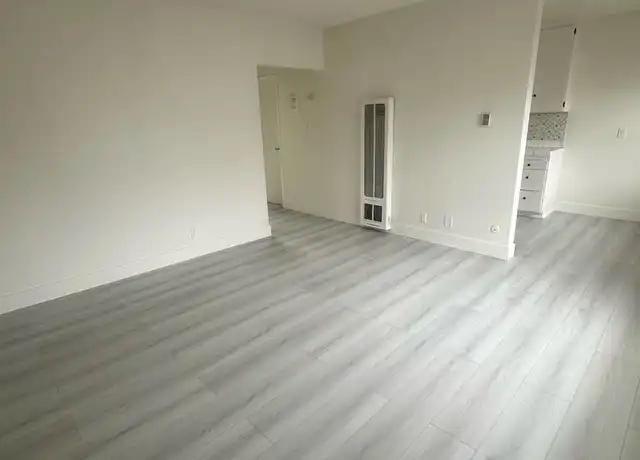 Property at 835 W Vernon Ave Unit 835-6, Los Angeles, CA, 90037, 2 beds, 1 bath, [object Object]