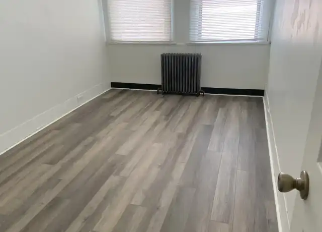 Property at 618 Broadway Ave, Mc Kees Rocks, PA, 15136, 2 beds, 1 bath, [object Object]