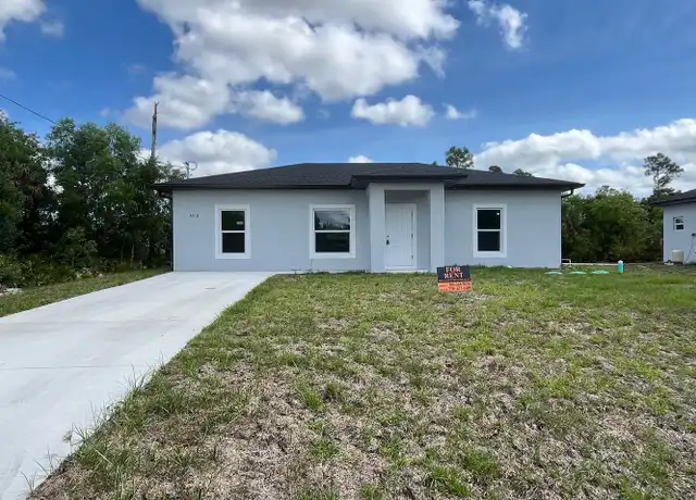 Property at 3310 27th St W, Lehigh Acres, FL, 33971, 3 beds, 2 baths, [object Object]