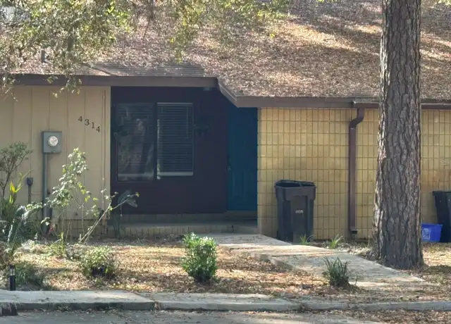 Property at 4314 SW 69th Ter, Gainesville, FL, 32608, 2 beds, 1 bath, [object Object]