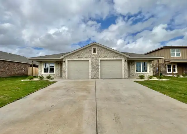 Property at 1806 Clovis Dr, Copperas Cove, TX, 76522, 3 beds, 2 baths, [object Object]