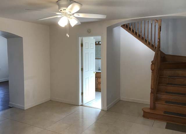 Photo of 8834 Burlington Ave Unit 8834, Brookfield, IL 60513