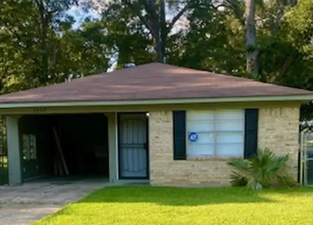 Property at 3407 Owl St, Monroe, LA, 71203, 3 beds, 2 baths, [object Object]