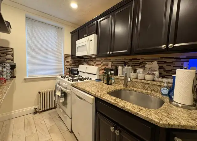 Property at 39 Commonwealth Ave, Chestnut Hill, MA, 02467, 1 bed, 1 bath, [object Object]