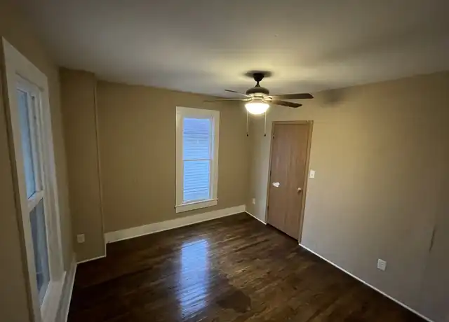 Property at 308 Jackson St, Warrensburg, MO, 64093, 5 beds, 2 baths, [object Object]