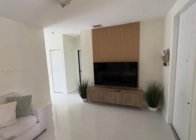 Property at 949 NE 42nd Ave, Homestead, FL, 33033, 3 beds, 2.5 baths, [object Object]