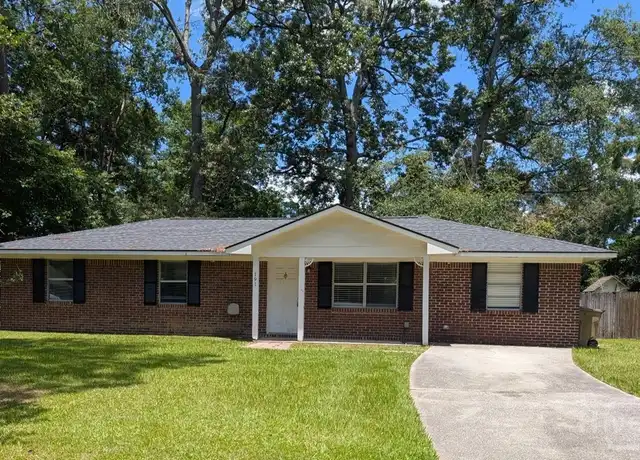 Property at 191 Egret Cir, Richmond Hill, GA, 31324, 3 beds, 1.5 baths, [object Object]