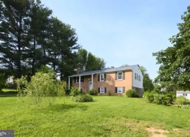 Property at 102 Roosevelt Rd, Sykesville, MD, 21784, 4 beds, 2 baths, [object Object]