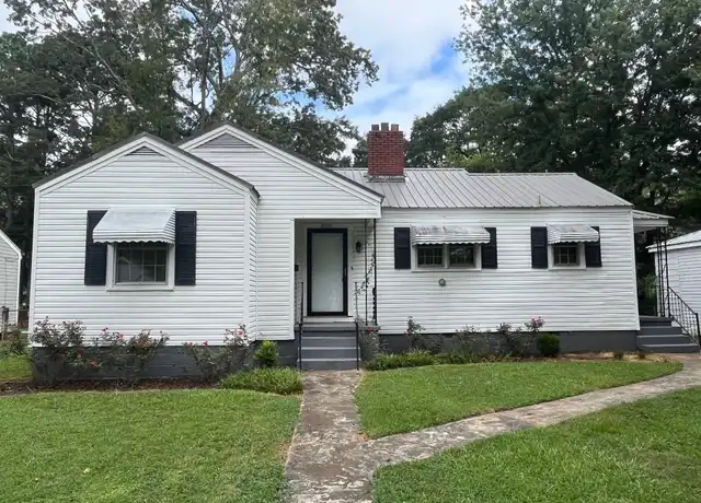 Property at 2002 Enolam Blvd SE, Decatur, AL, 35601, 2 beds, 1 bath, [object Object]