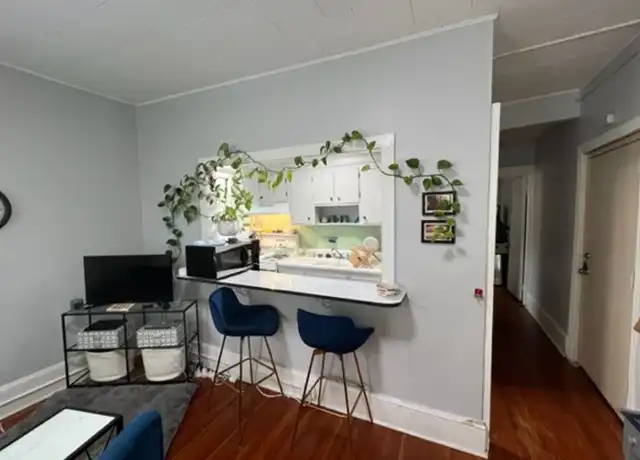 Property at 77 N 4th St Unit 3, Easton, PA, 18042, 1 bed, 1 bath, [object Object]