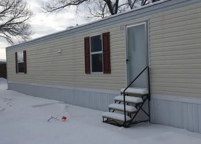 Property at 1710 S Walnut St Unit 09, Hartford City, IN, 47348, 2 beds, 2 baths, [object Object]