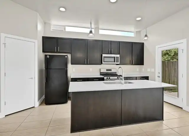 Property at 4411 Hershe St Unit A, Houston, TX, 77020, 2 beds, 2.5 baths, [object Object]