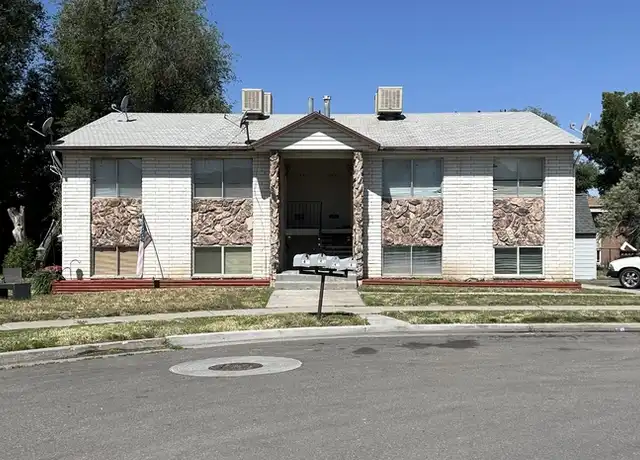 Property at 8476 S Westridge St, Murray, UT, 84107, 2 beds, 1 bath, [object Object]