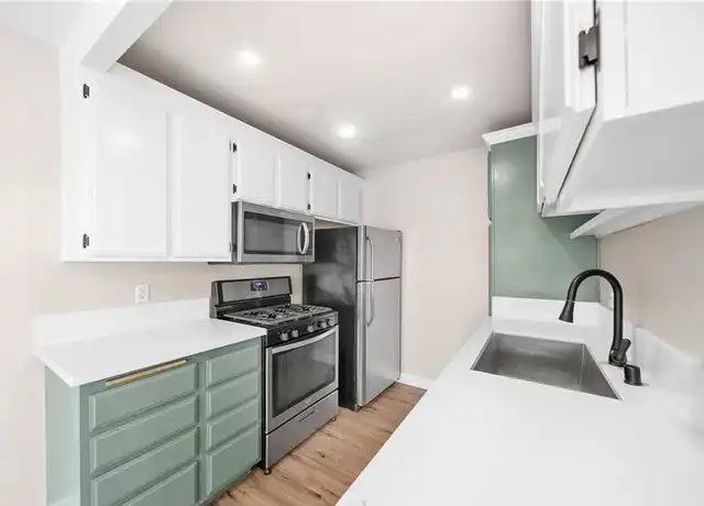 Property at 20415 S Vermont Ave, Torrance, CA, 90502, 1 bed, 1 bath, [object Object]