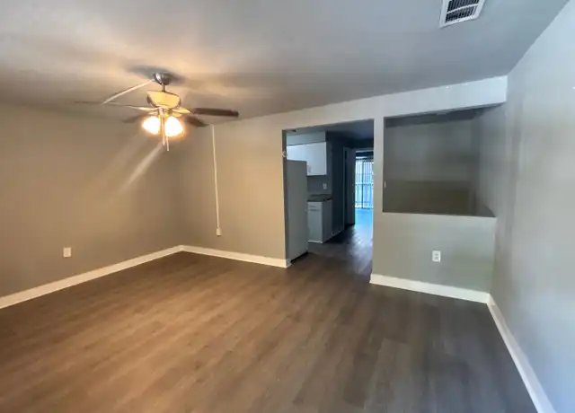 Property at 620 SW 67th Ter, Gainesville, FL, 32607, 1 bed, 1 bath, [object Object]