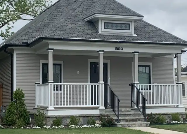 Property at 219 E 8th St, Pawhuska, OK, 74056, 2 beds, 2 baths, [object Object]