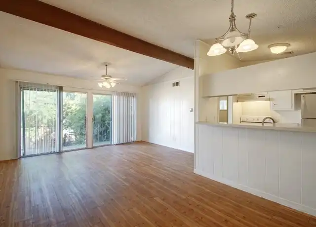 Property at 620 W 51st St Unit 205, Austin, TX, 78751, 1 bed, 1 bath, [object Object]