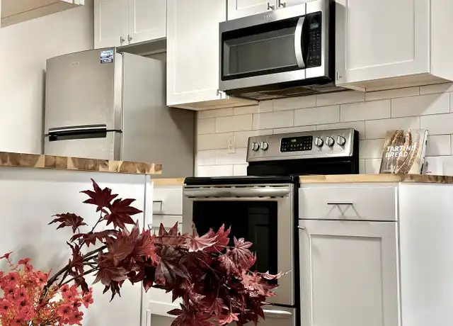 Property at 12109 114th Avenue Ct E Unit 04, Puyallup, WA, 98374, 2 beds, 1 bath, [object Object]