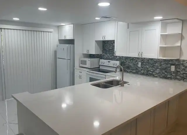 Property at 4060 Ice Castle Way Unit 3, Naples, FL, 34112, 2 beds, 2 baths, [object Object]