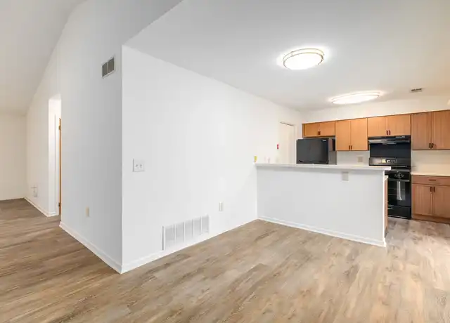 Property at Fairway Villas - 81 Fairway Ct, Lakewood, NJ, 08701, 1 bed, 1 bath, [object Object]