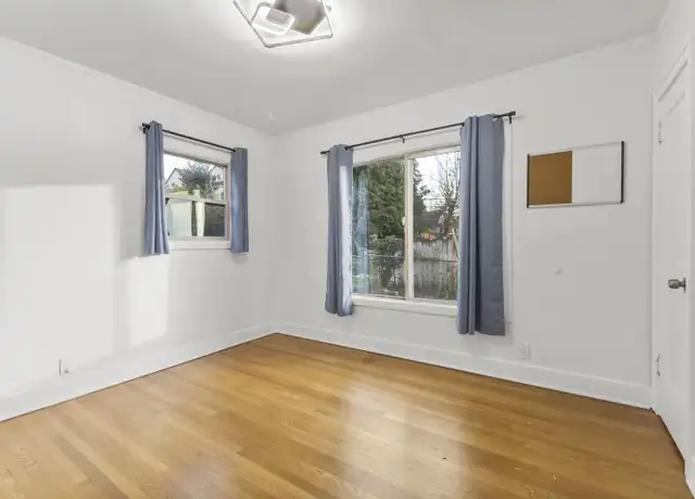 Property at 710 Prospect Ave N, Kent, WA, 98031, 1 bed, 1 bath, [object Object]
