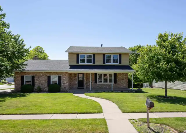 Property at 3503 32nd St, Moline, IL, 61265, 3 beds, 3 baths, [object Object]