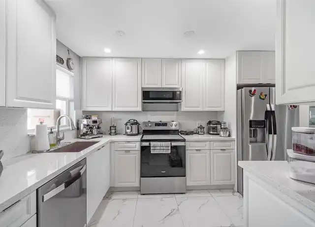 Property at 6650 Royal Palm Blvd, Margate, FL, 33063, 1 bed, 1.5 baths, [object Object]