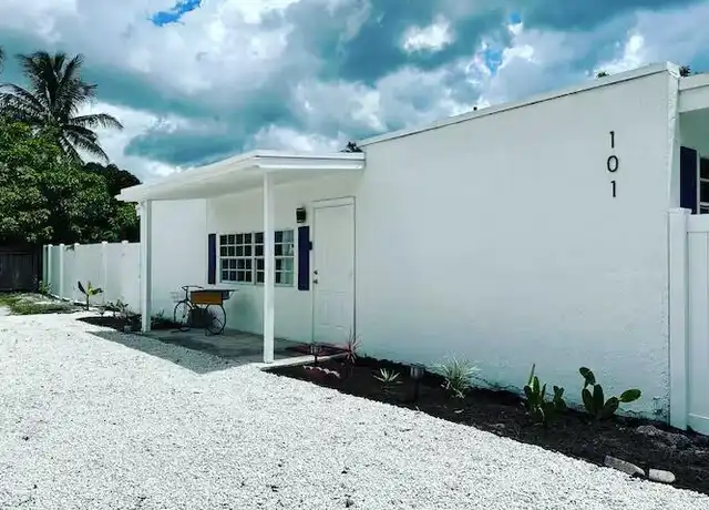 Property at 101 Lancaster St, Boca Raton, FL, 33487, 2 beds, 1 bath, [object Object]