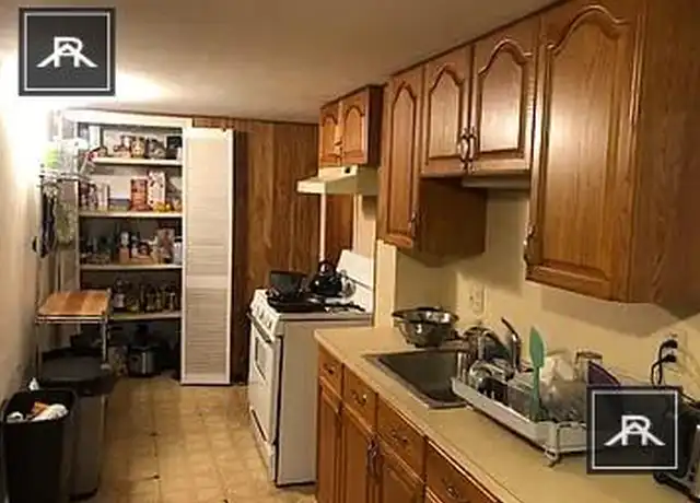 Property at 28 Cherry St, Somerville, MA, 02144, 4 beds, 1 bath, [object Object]