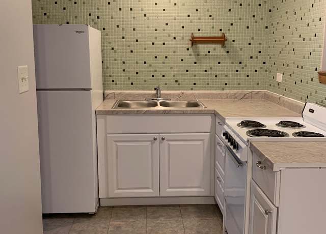 Photo of 1419 Broadway Ave Unit 4, Melrose Park, IL 60160
