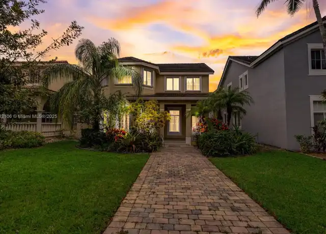 Property at 14028 SW 274th Ter, Homestead, FL, 33032, 3 beds, 2.5 baths, [object Object]