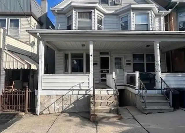 Property at 225 W Ridge St, Lansford, PA, 18232, 4 beds, 1 bath, [object Object]