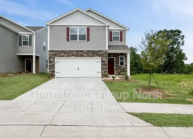 Property at 3735 13th St NE, Hickory, NC, 28601, 3 beds, 2.5 baths, [object Object]