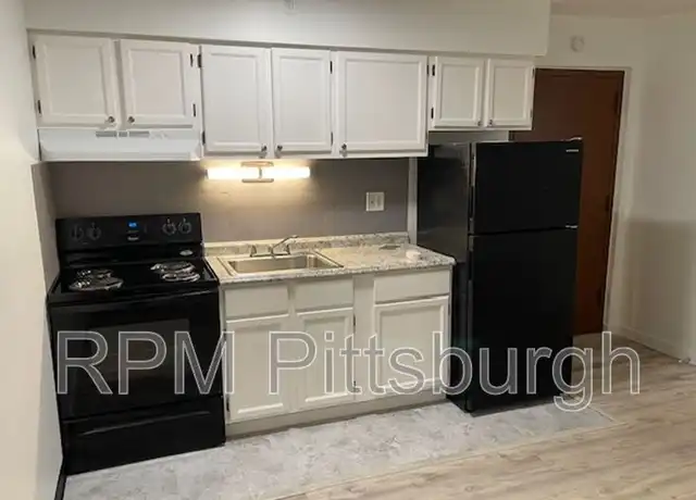 Property at 932 Penn Ave Unit 4, Turtle Creek, PA, 15145, 1 bed, 1 bath, [object Object]