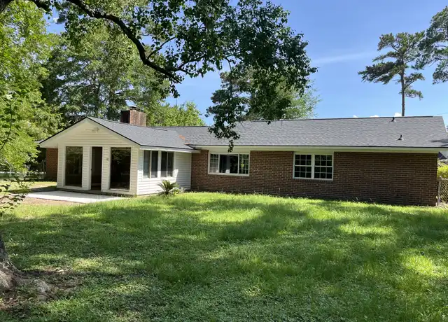 Property at 2221 Salem Dr W, Beaufort, SC, 29902, 3 beds, 2 baths, [object Object]
