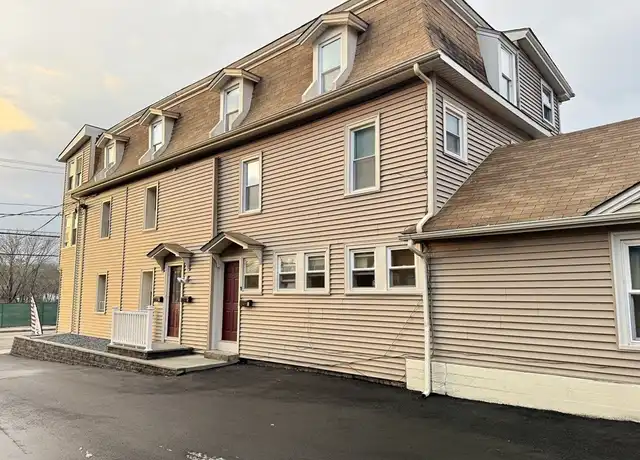 Property at 115 South St Unit 3, Plainville, MA, 02762, 1 bed, 1 bath, [object Object]