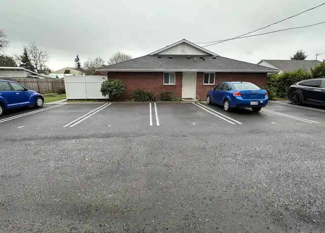 Property at 17 NE 5th St Unit 6, Battle Ground, WA, 98604, 1 bed, 1 bath, [object Object]