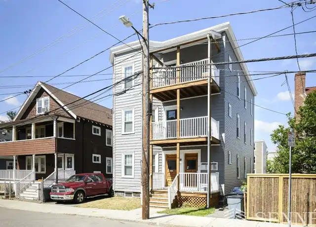 Property at 37 Magoun St Unit 3, Cambridge, MA, 02140, 3 beds, 1 bath, [object Object]
