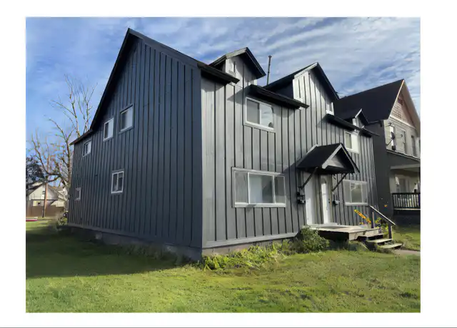 Property at 306 Prentice Ave, Ashland, WI, 54806, 2 beds, 1 bath, [object Object]