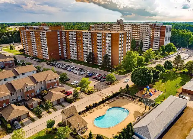 Property at Pine Ridge - 2252 Par Ln, Willoughby Hills, OH, 44094, 1 bed, 1 bath, [object Object]