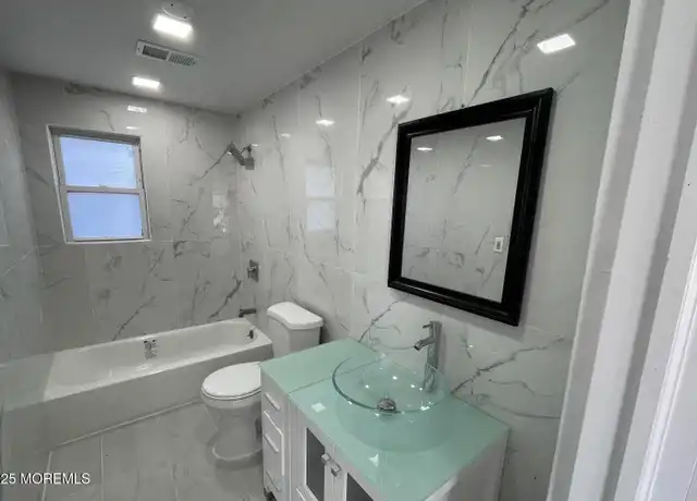 Property at 28 Norwood Ave Unit 4, Long Branch, NJ, 07740, 2 beds, 1 bath, [object Object]