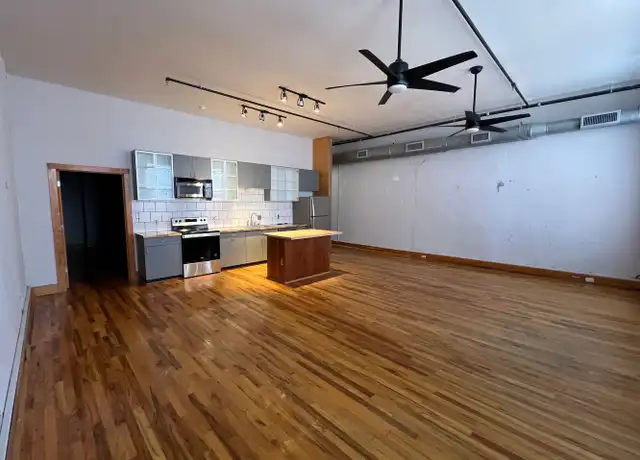 Property at 112 S Gay St Unit 305, Knoxville, TN, 37902, 2 beds, 1 bath, [object Object]