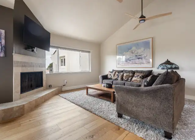 Property at 317 Crocus Ct, Encinitas, CA, 92024, 3 beds, 2.5 baths, [object Object]
