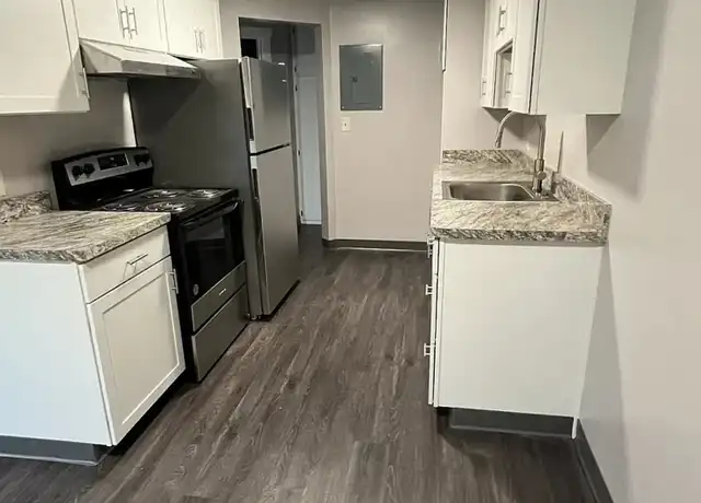 Property at 10th Ave. Apartments - 1432 W 10th Ave, Spokane, WA, 99204, 1 bed, 1 bath, [object Object]
