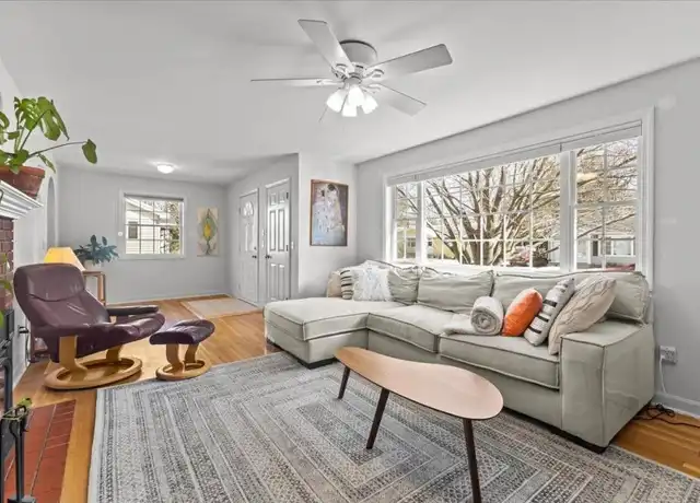 Property at 80 Cross Pkwy, Burlington, VT, 05408, 3 beds, 1 bath, [object Object]