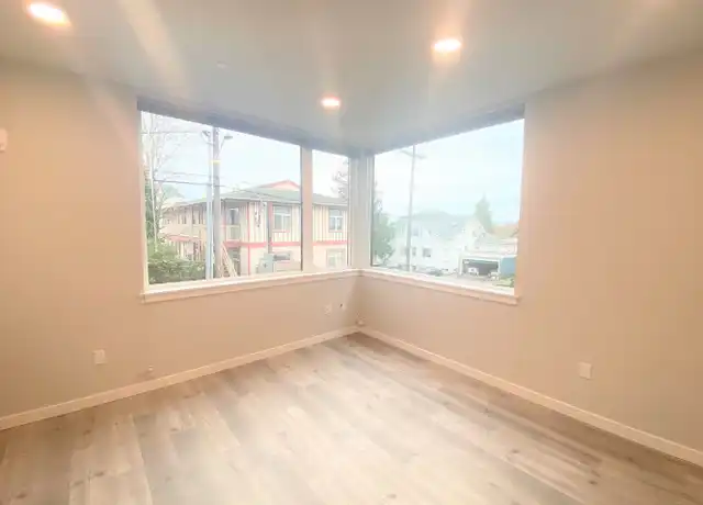 Property at 5521 15th Ave NE Unit 101, Seattle, WA, 98105, 0 beds, 1 bath, [object Object]