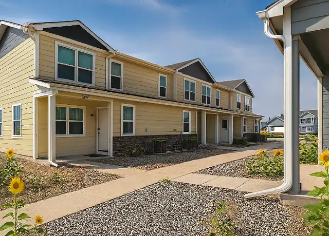 Property at 362 S 4th Ct, Deer Trail, CO, 80105, 2 beds, 1.5 baths, [object Object]